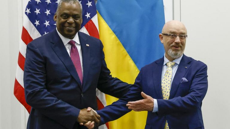 EEUU anuncia un nuevo paquete de ayuda militar a Ucrania tras las peticiones de Kiev a la OTAN
