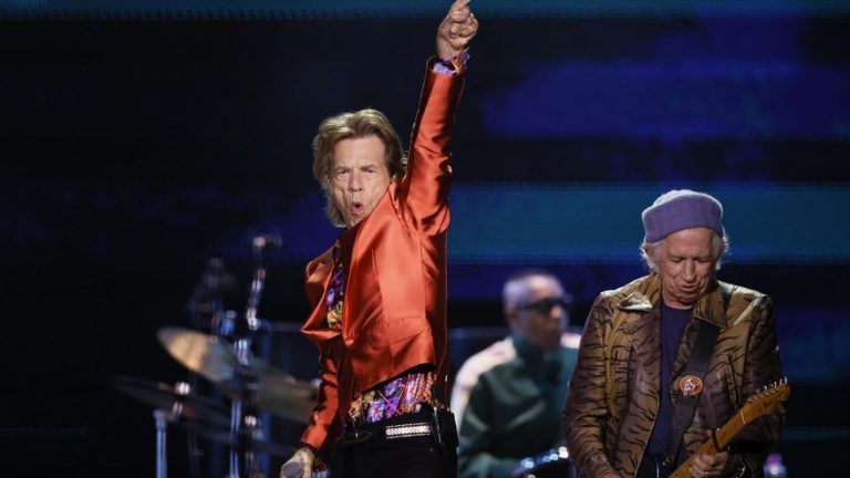 Mick Jagger da positivo en covid y cancela el concierto de los Rolling en Ámsterdan