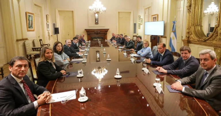 Alberto Fernández y los gobernadores acordaron impulsar un proyecto para ampliar la Corte Suprema a 25 integrantes