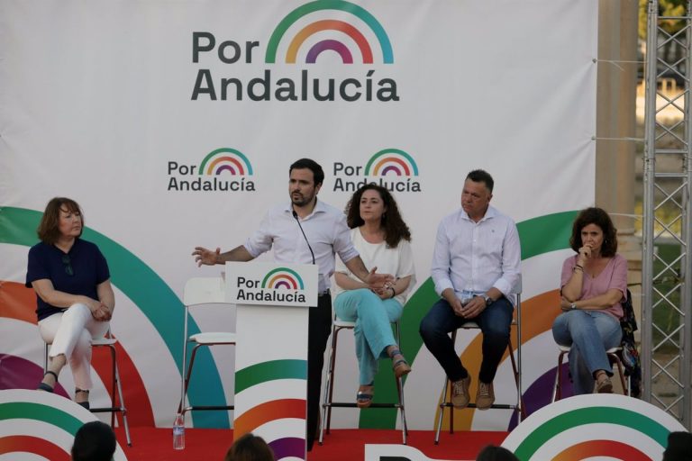 Garzón iguala la política de la Junta al «modelo de corrupción de Villarejo» y pide salir a votar para cambiarlo