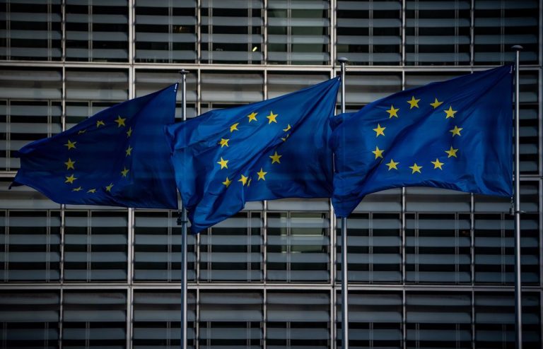 Calviño espera la valoración positiva de Bruselas este mes para el segundo desembolso de fondos europeos