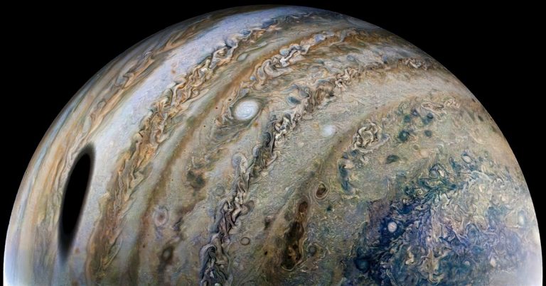 Un estudio apunta a que Júpiter «canibalizó» planetas enanos