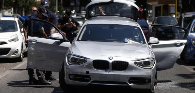 Tiroteo en el Vaticano por un vehículo que embistió a los Carabinieri