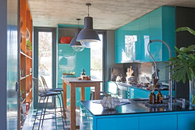 Modernas, con madera o en colores: Mirá estas 14 cocinas de Living y elegí la que va con tu estilo