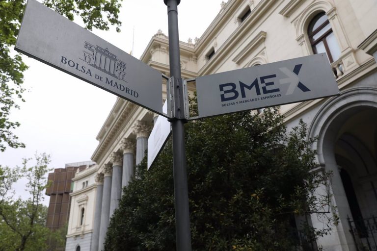 El Ibex 35 sube más de un 0,3% en la apertura en busca de los 8.200 puntos