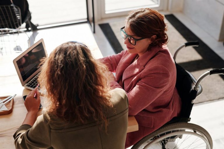 Crece un 32% la contratación de personas con discapacidad gracias a la implementación de nuevas tecnologías