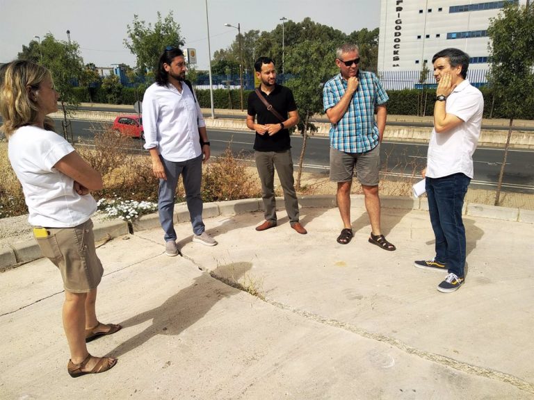 IU respalda las quejas del CEIP La Raza de Sevilla por «falta de información» de las obras de saneamiento de Emasesa