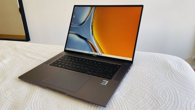 Huawei MateBook 16s, un portátil muy apto para llevarse la oficina a cualquier lugar