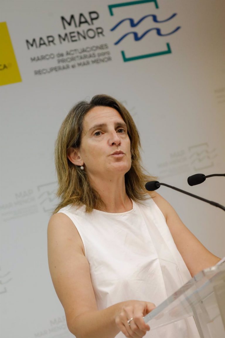 Ribera dice que el interés del Gobierno es que el impuesto a la banca «no entorpezca» la marcha de la economía