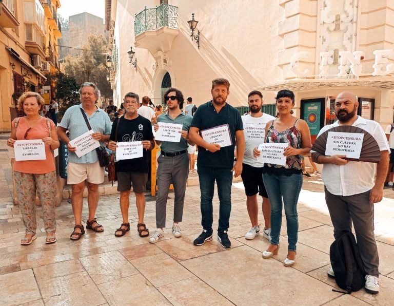 Con Málaga propone que el Ayuntamiento de Málaga «repruebe la censura de actividades culturales»